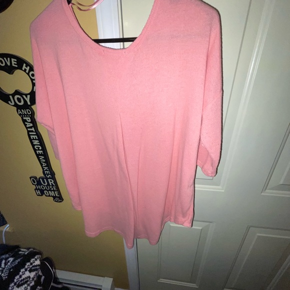 Pretty in Pink Spring Elbow Length sleeve sweater! - Picture 6 of 7